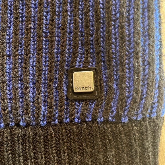 Bench Asymmetrical Zip Sweater - Picture 4 of 6